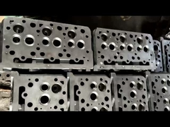 KUBOTA D1503 رأس أسطوانة المحرك OEM 1A013-03043 1A01303044